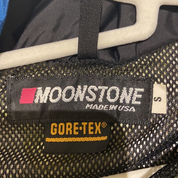 Moonstone Gore-Tex Ski Jacket - Picture 3 of 3
